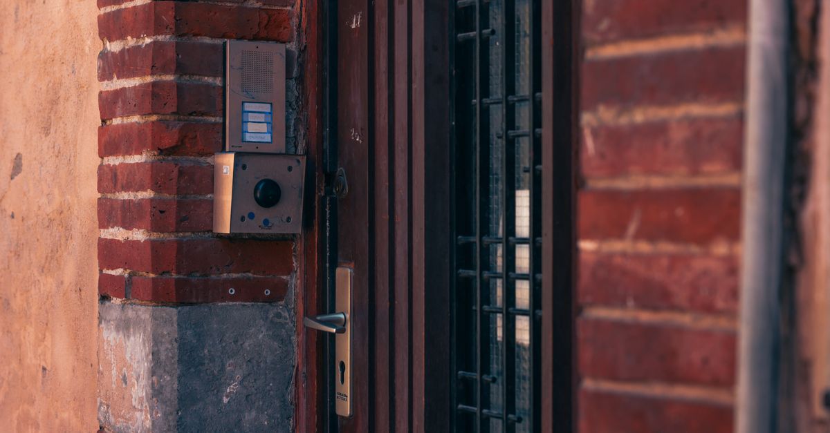 Locked Out in New Smyrna Beach? What to Do Before You Call — New Smyrna Beach Locksmith