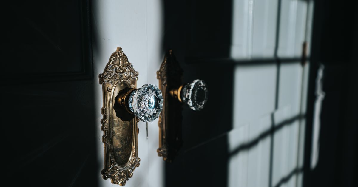 door security hardware — New Smyrna Beach Locksmith
