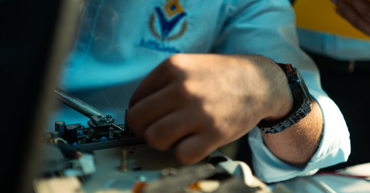 key maker professional — New Smyrna Beach Locksmith
