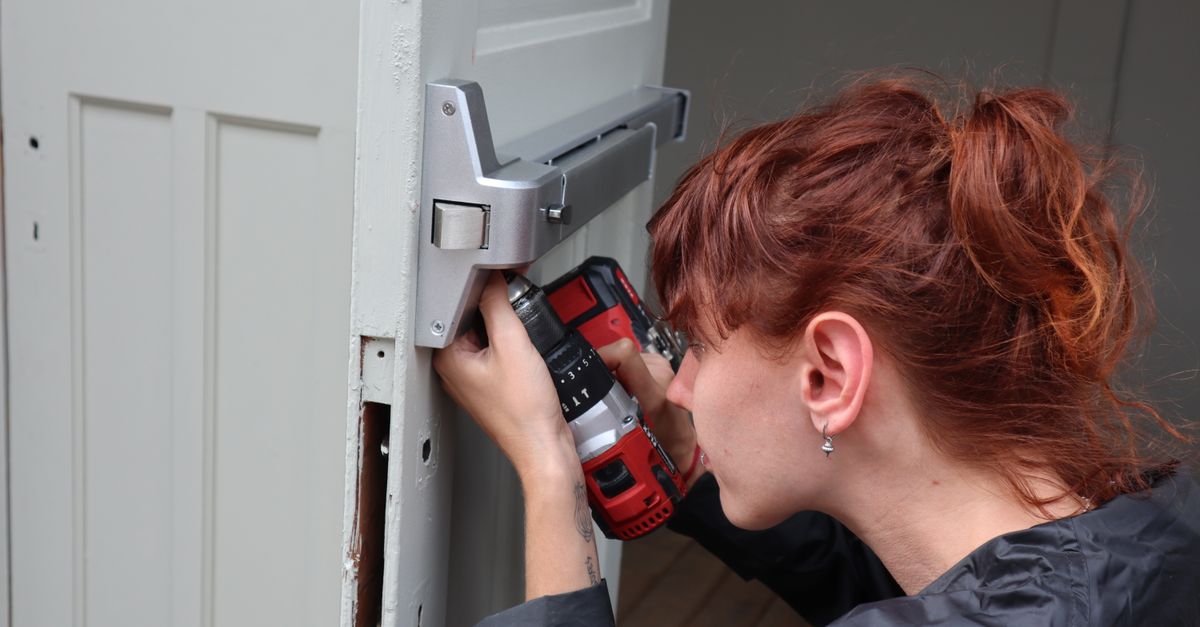locksmith service technician — New Smyrna Beach Locksmith